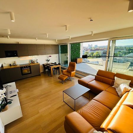 Brno City Center Apartment With Parking And A Big Terrace Ngoại thất bức ảnh