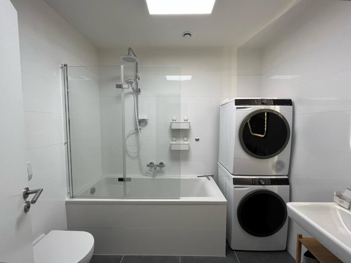 Brno City Center Apartment With Parking And A Big Terrace Ngoại thất bức ảnh