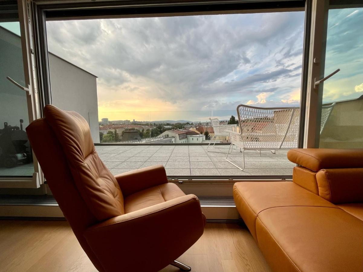 Brno City Center Apartment With Parking And A Big Terrace Ngoại thất bức ảnh