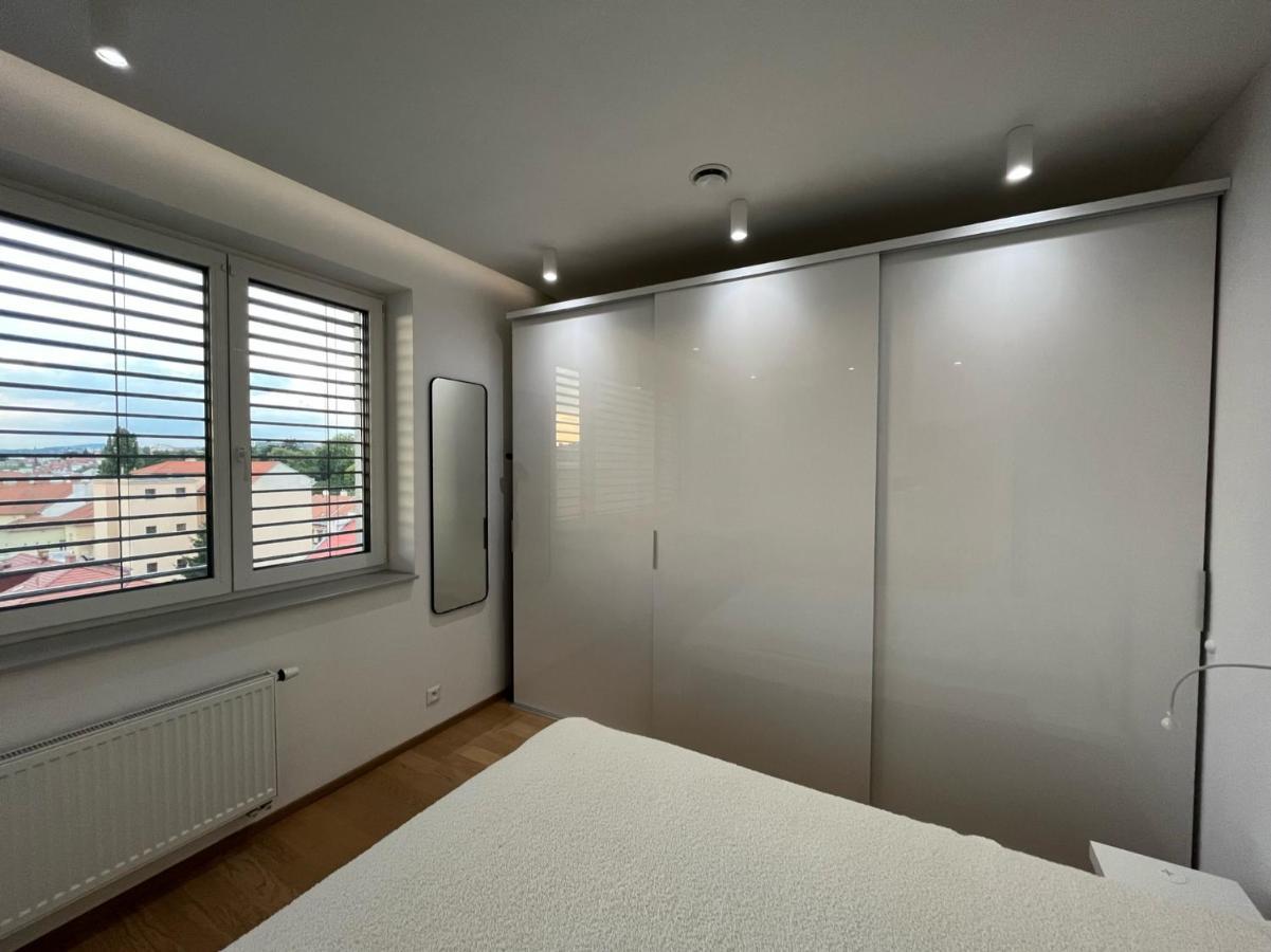 Brno City Center Apartment With Parking And A Big Terrace Ngoại thất bức ảnh