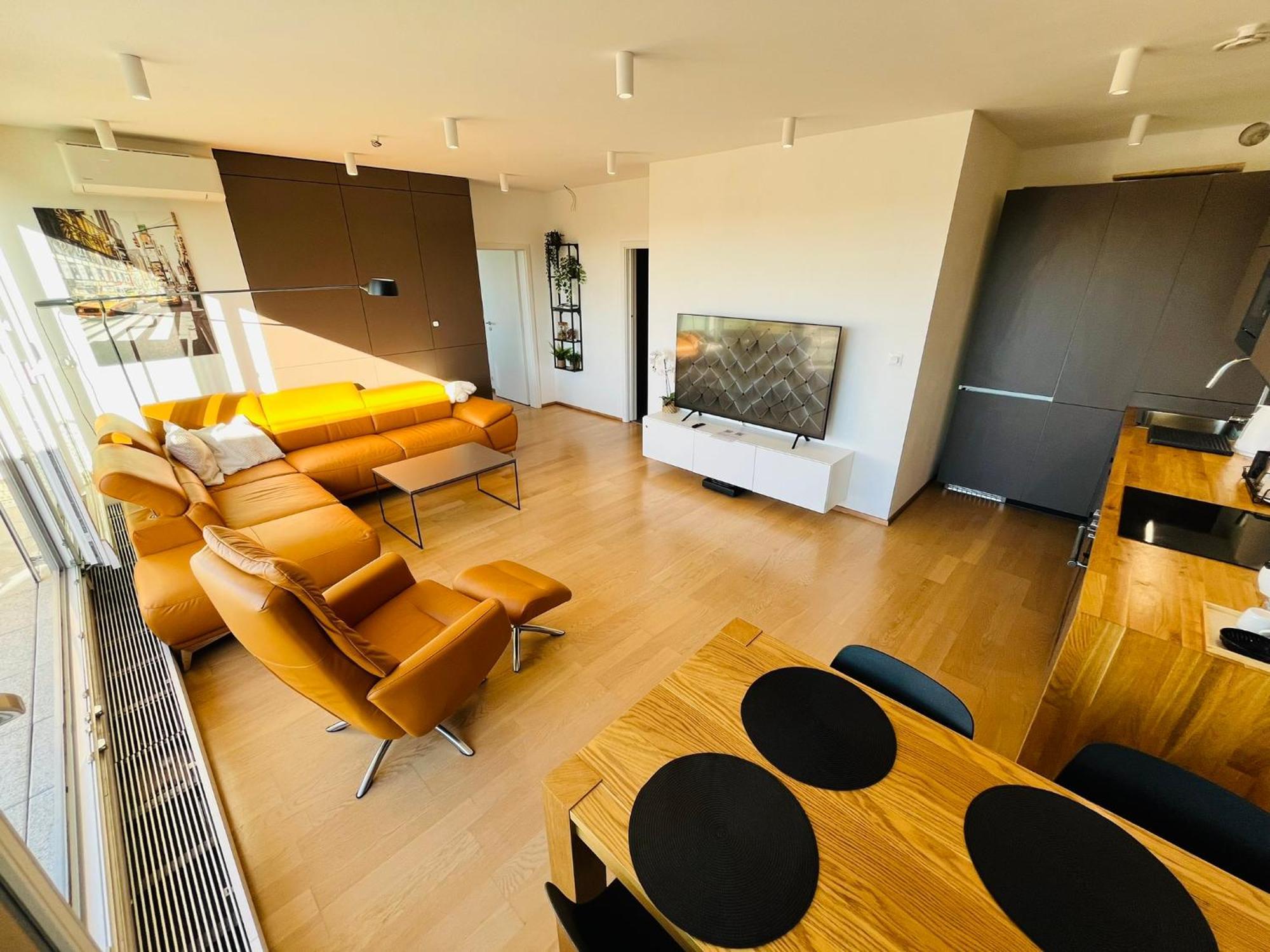 Brno City Center Apartment With Parking And A Big Terrace Ngoại thất bức ảnh