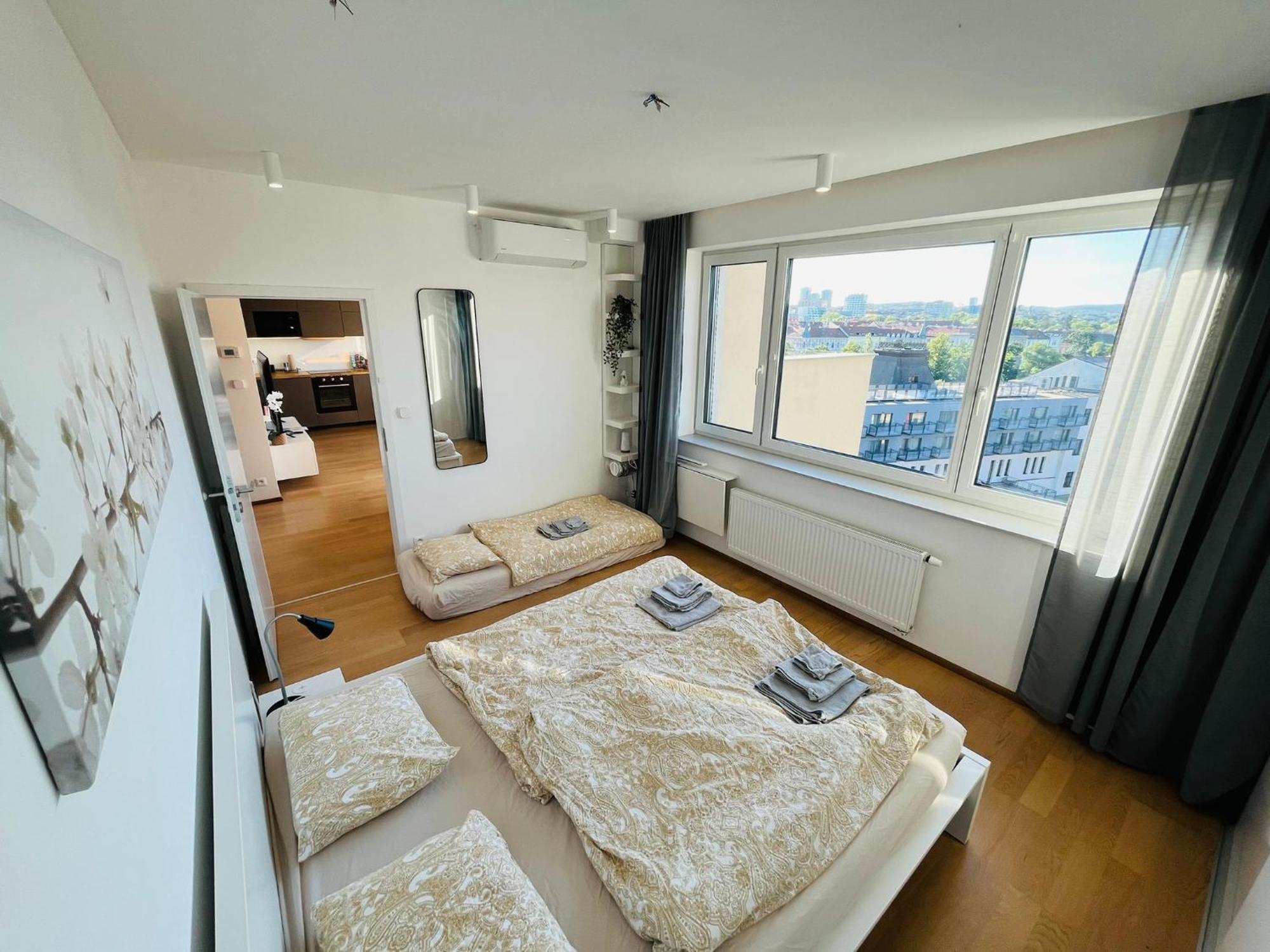 Brno City Center Apartment With Parking And A Big Terrace Ngoại thất bức ảnh